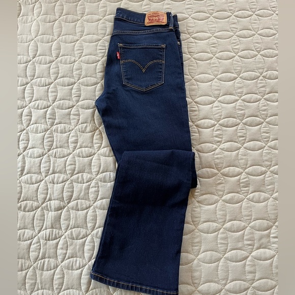 Levi’s 315 Shaping Bootcut Jeans - Picture 1 of 6